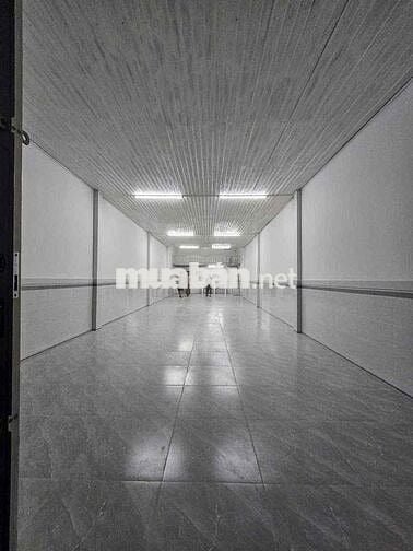 Nhà mặt tiền 5*22 mới y hình tiện kinh doanh
