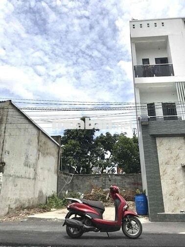 Bán Lô Đất Sổ Riêng Gần Nhà Thờ Dĩ An