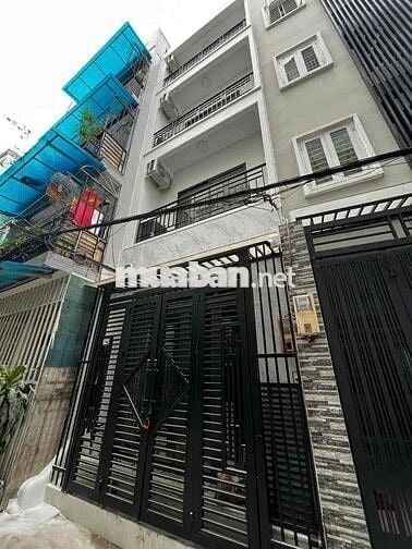 CHDV KẾ BÊN ĐH HUTECH - P25 BÌNH THẠNH - HXH - 4 TẦNG - 4 PHÒNG ĐẸP FU