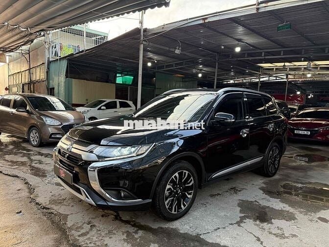Mitsubishi Outlander 2020 2.4 CVT Premium 12000 km
