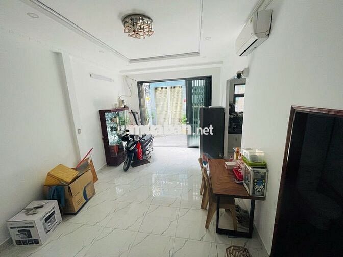 Nhà mới 38.5m² ngang 5.7m, HXH full nội thất – P10, TB – Giá 4.9 tỷ