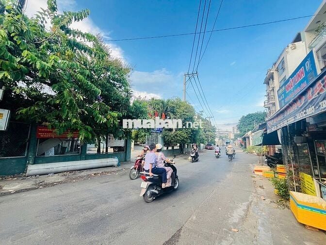 78TRIỆU/M2 ĐẤT CÓ NHÀ CẤP 4 LIỀN KỀ NGÃ 3 MTKD GẦN HOÀNG DIỆU 2_6 x21m
