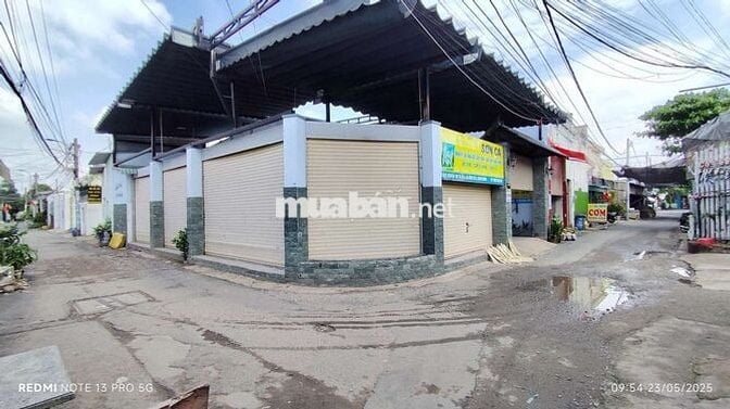Nhà 17x18m  2 mặt tiền full thổ cư, gần ngã 5. Nguyễn Thị Tú vào 30m