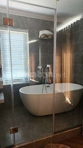 CẦN BÁN NHÀ 5 TẦNG-50M2-MT 8,5M- Ô TÔ VÀO TẬN NHÀ- TẠI THẠCH BÀN