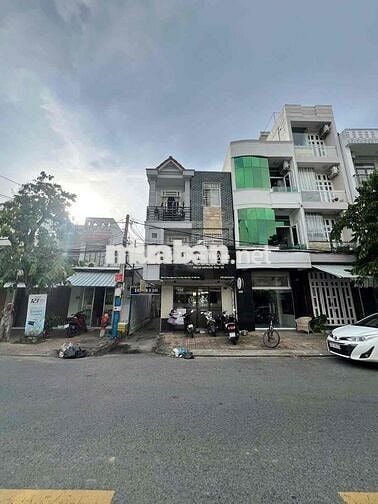 Cho thuê mặt tiền 2 lầu đường Phạm Ngũ Lão