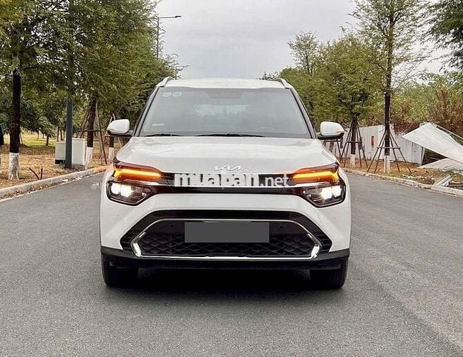 Kia carens sx 2024 bản luxury màu trắng