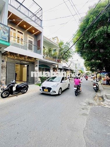 Bán nhà mặt tiền đường 10m giá chỉ nhỉnh 8ty