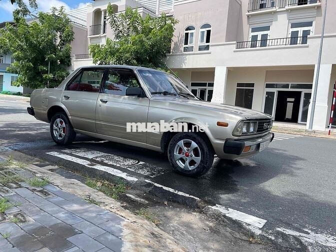 Toyota Corona trước năm 1980 - 19999 km