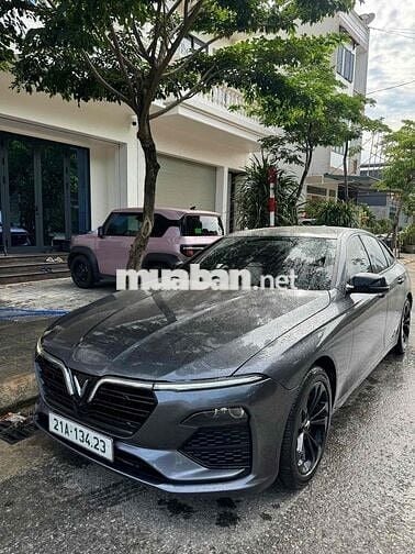VinFast Lux A2.0 2022 A2.0 Tiêu chuẩn - 120000 km