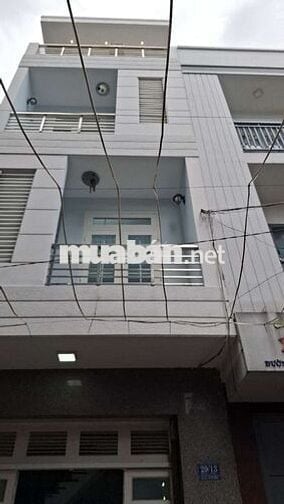 Nha gan cho 4pn 3wc xe tai tan noi