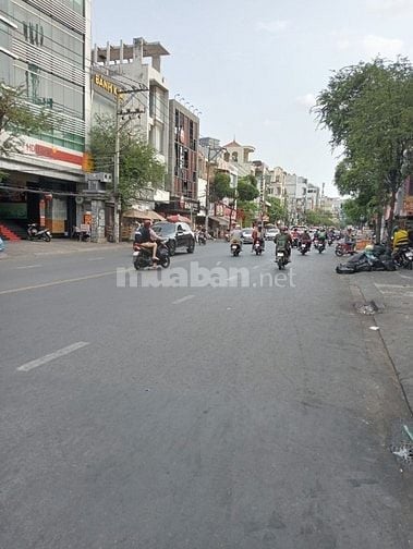 nhà cho thuê nguyên căn Đoàn Hoàng Min Phường Phù Tân DT 7mx 25m 1PN