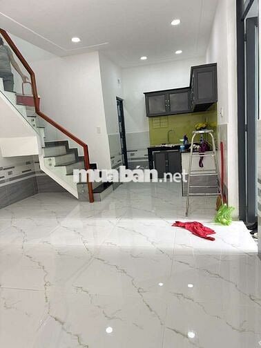 Nhà chợ Cầu Q12. Đúc 1 lầu, 2PN2WC Phòng thờ, sân riêng. Chính chủ