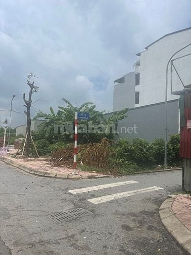 56m2 / ôtô vào / gần khu tái định cư  long biên Aeon  zá 6tỷ7