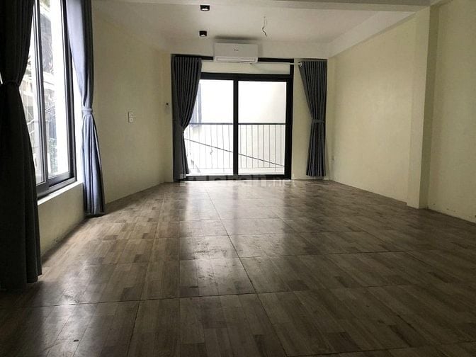 Cho thuê nhà mặt ngõ 327 Vũ Tông Phan: 45m2, 6 tầng, 18tr