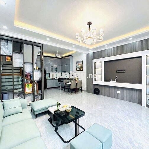 Phú Diễn 35m - 5 tầng 3 ngủ - Nở Hậu - sát phố - nhú 6 tỷ ở ngay