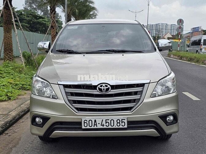Toyota Innova 2015 E - 63125 km