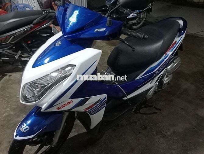 Cần bán xe máy êm dàn áo còn liền đẹp như hình