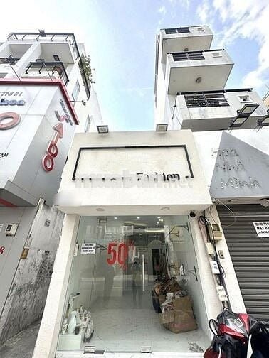 Teccombank thanh lý căn nhà gần UBND Xã Tân Kiên cho thuê được 8tr/th