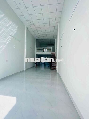 Nhà Sạch Sẻ DT 4x20 1Trệt 1Lửng 2Pn 1Wc Đường Rộng Xe Tải Ôtô Đậu Nhà