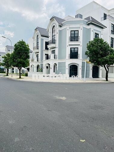 Bán Biệt Thự 1T2L Thanh Toán 550tr Nhận Nhà Ngay 3/2 Vinhome Hậu Nghĩa