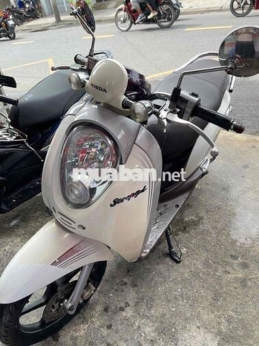 scoopy 2011 bstp zin êm