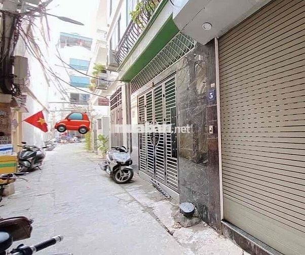 Trương Định - Oto Đỗ Cửa - Cách 3 Nhà Ra Mặt Phố - 40m Giá 7.45 tỷ