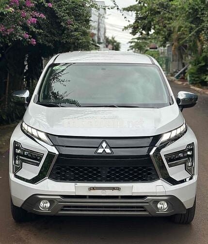 Mitsubishi Xpander 2022 AT Premium