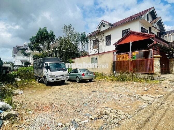 🌸 Bán đất Vila 200m2 full thổ cư giá ngộp 7 tỷ Trung tâm Đà Lạt 🌸