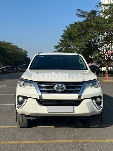 Toyota Fortuner 2.4AT 2019 diesel trắng camay