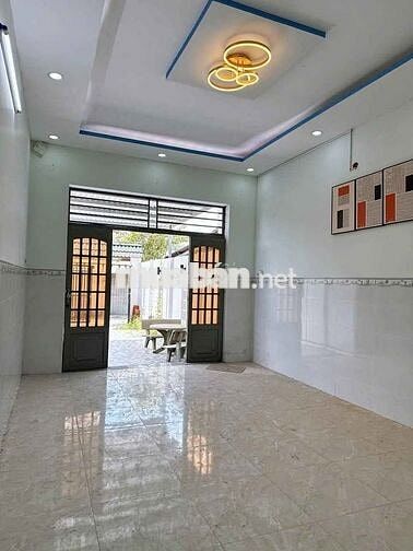 Bán Nhà Tân Thạnh Đông 120m2 có SHR xunh quanh đông đúc. Qtam nhắn em