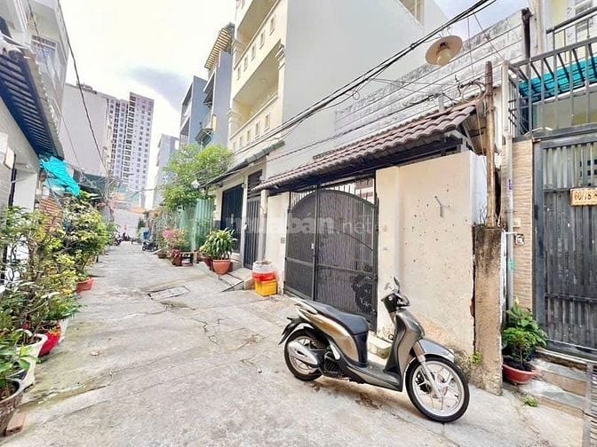 Nhà Cấp 4 Lâm Văn Bền, DT 5x17m