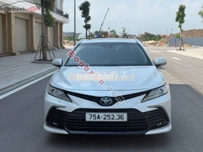 Toyota Camry 2.0Q 2022