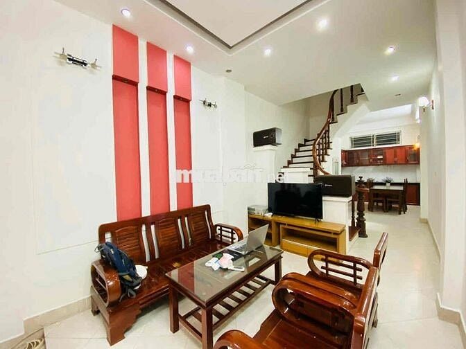 Nhà mặt ngõ 545 vũ tông phan 4 tầng dt sử dụng 165m2