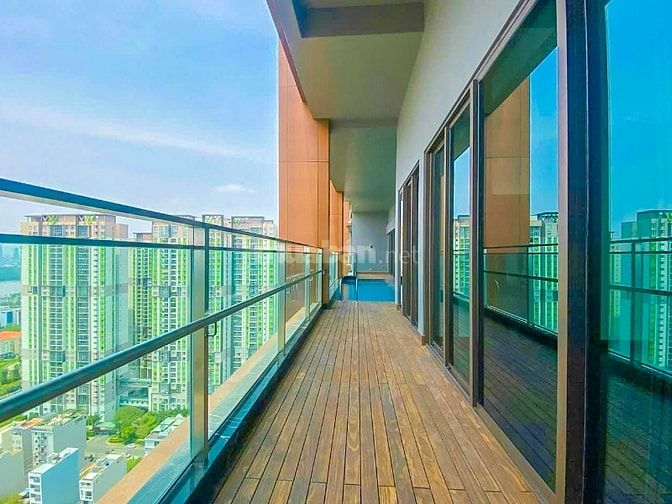 Bán hoặc cho thuê Căn hộ tại Define tầng cao gồm 4 phòng ngủ 325m2