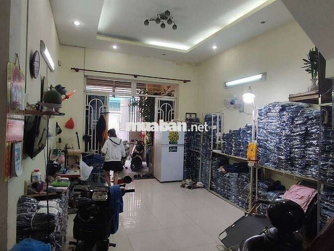 7,6 tỷ dg phú thọ hòa 4,2x18,5 nhà 1 trệt 1 lầu hẻm xe ôtô