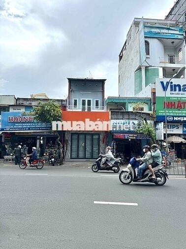 NHỈNH 6 TỶ. NHÀ 3 TẦNG 2 MẶT TIỀN NGUYỄN KIỆM. GẦN NGÃ 5 GÒ VẤP. GẤP