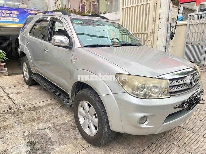 Toyota Fortuner 2011 2.7V - 40920 km