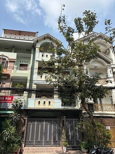 Bán Gấp nhà MT kinh doanh Phạm Nhữ Tăng F4Q8 dt: 6x 18m, 3 lầu st 