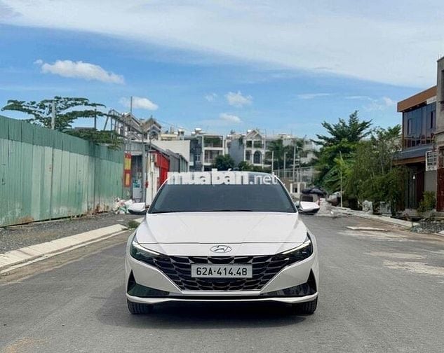 Hyundai Elantra 2024 1.6 AT Đặc biệt - 18000 km