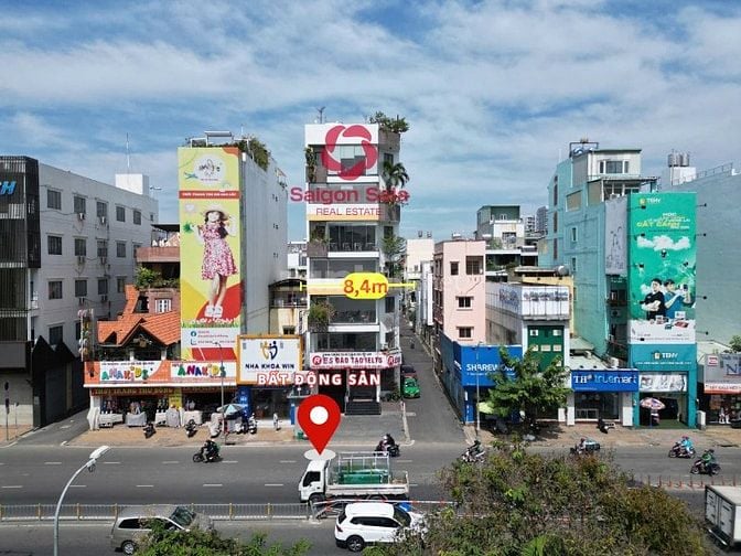 Tin thật 100%, Bán toà nhà góc 3MT Cộng Hoà, P. 13, Q. Tân Bình.