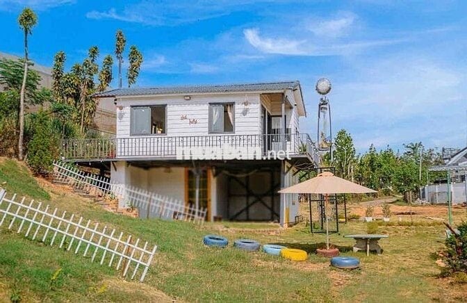 Chia tài sản bán gấp nhà sân vườn 260m2 giá 730tr