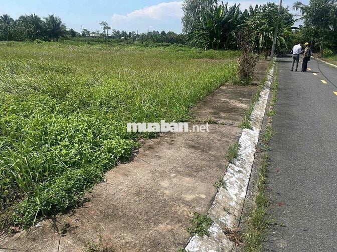 chính chủ bán gấp đất dt 105m2 giá 645tr TP Gò Công Tiền Giang