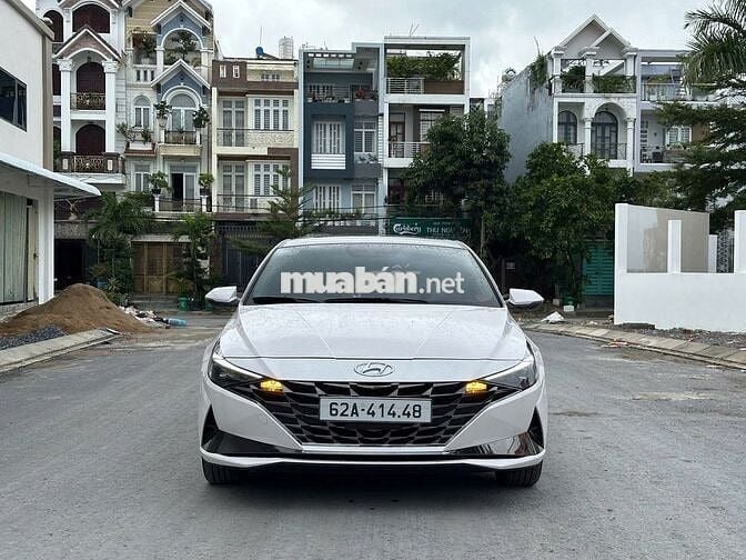 Hyundai Elantra 1.6 AT Bản Full  2024 - 18000 km