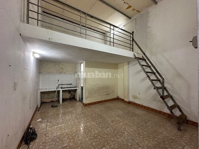 Cho thuê phòng trọ 2 gian, vskk, 40m2 đường Nguyễn Gia Bồng cực đẹp