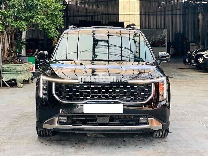 CARNIVAL SIG DẦU 2024 LƯỚT 6.000 KM NHƯ MỚI