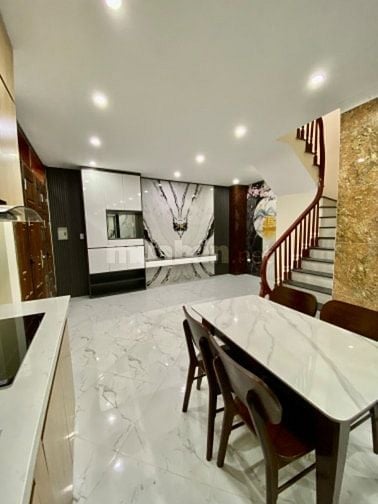CHÍNH CHỦ BÁN NHÀ PHỐ HỒNG TIẾN 37M X6 TẦNG THANG MÁY, Ô TÔ ĐỖ CỔNG!