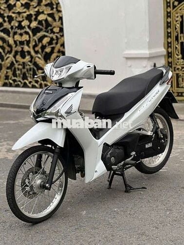 Future 2024 Trắng Ngọc Trinh