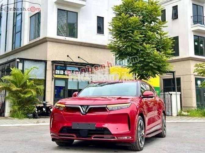 VinFast VF9 Plus 2025