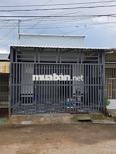 Nhà đẹp mặt tiền tại đường lê thị siêng , tân thông hội 130ṁ2 giá 840
