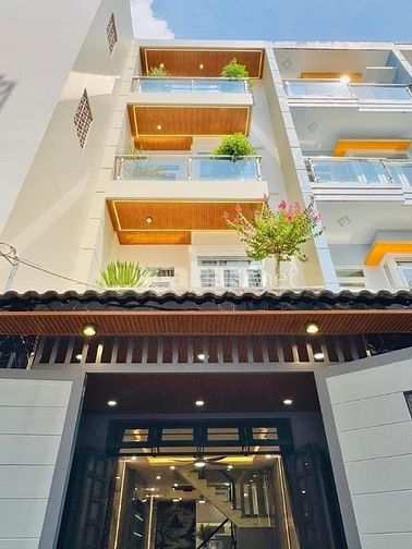 Nhà 3 Lầu DT:4x17m tuyệt đẹp Cao cấp hẻm xe hơi 5m Bùi Quang Là, P12.